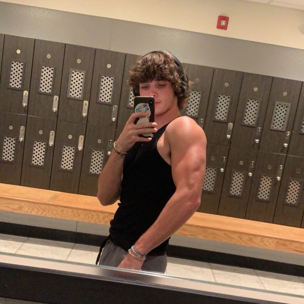 Meet your Posher, Colby